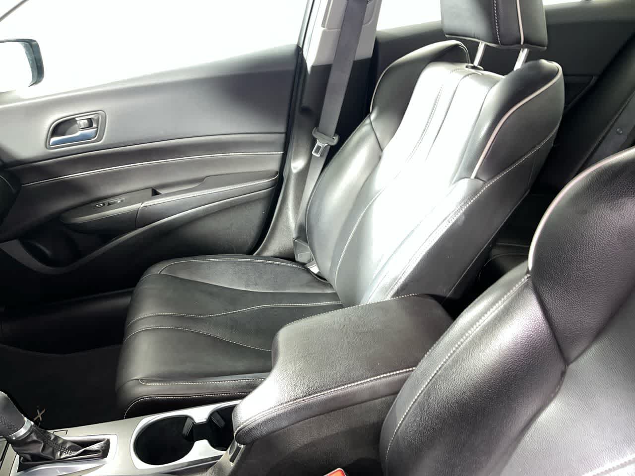 2019 Acura ILX w/Premium Pkg