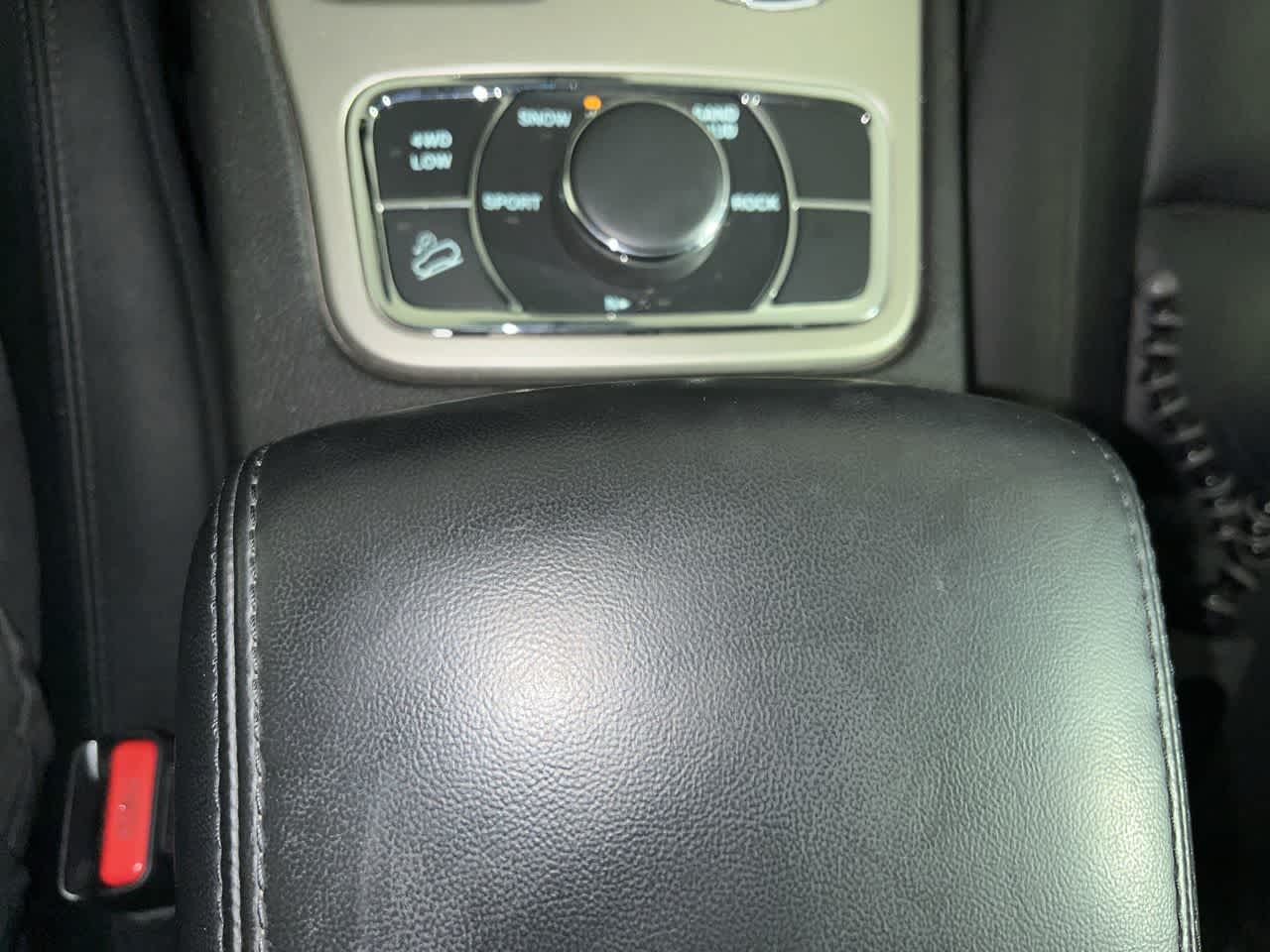 2012 Jeep Grand Cherokee Laredo