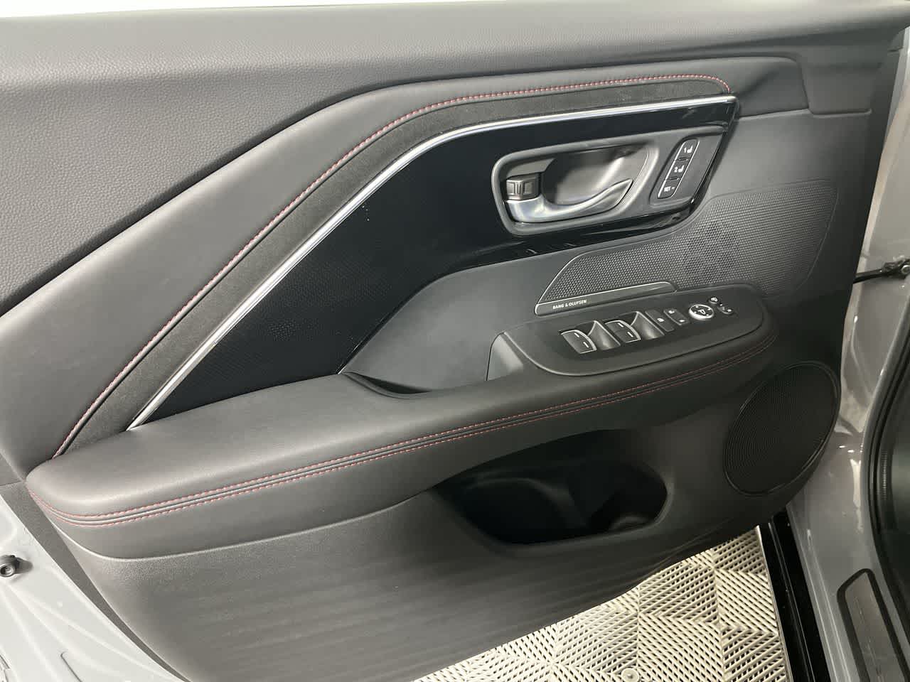 2025 Acura ADX w/A-Spec Advance Package