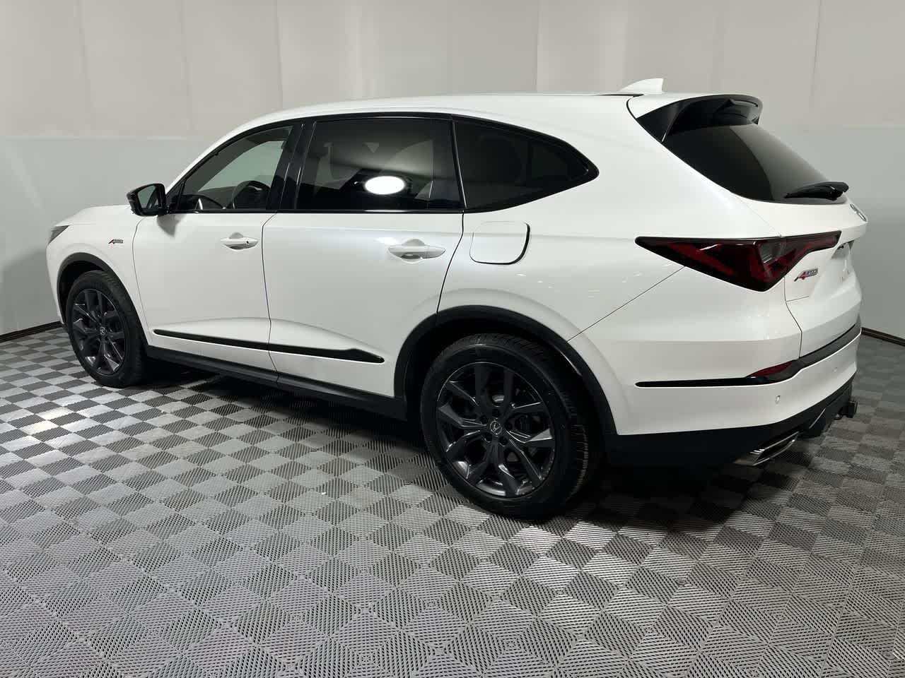 2022 Acura MDX w/A-Spec Package