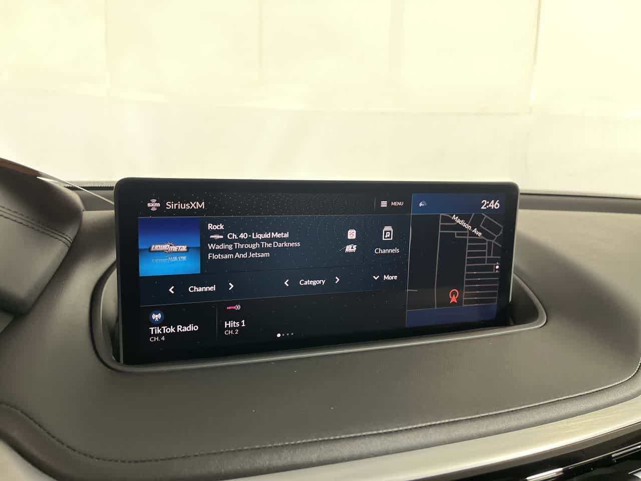 2023 Acura MDX w/Technology Package