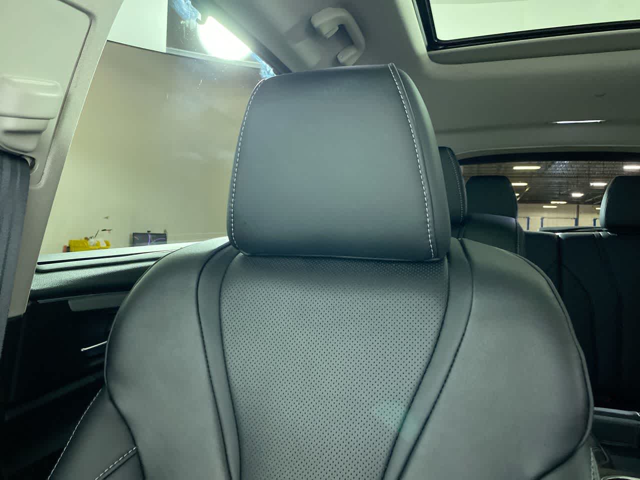 2023 Acura MDX w/Technology Package