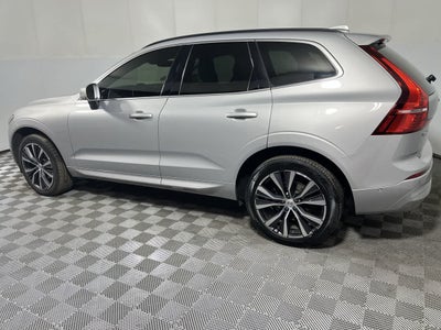 2022 Volvo XC60 Momentum