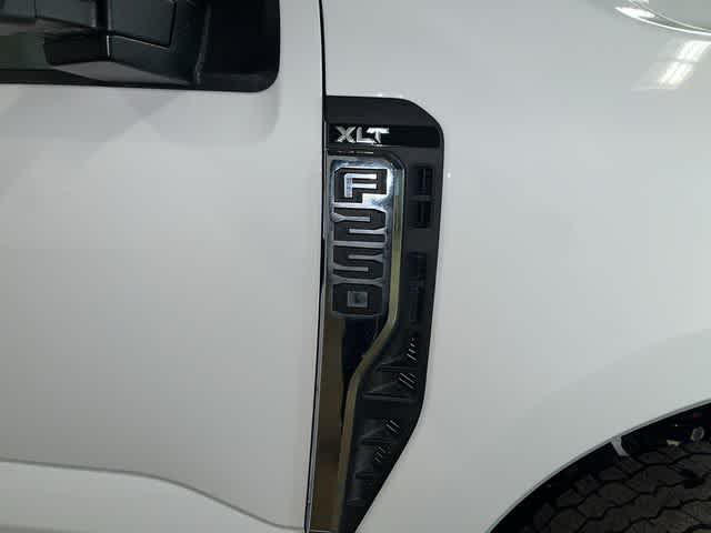 2025 Ford Super Duty F-250 Pickup XLT