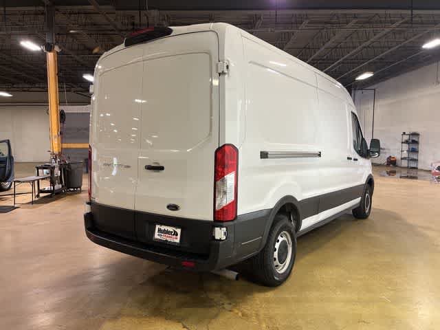 2023 Ford Transit Cargo Van T-250 130" Med Rf 9070 GVWR RWD