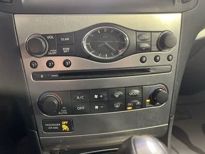 2015 INFINITI Q40 4dr Sdn AWD