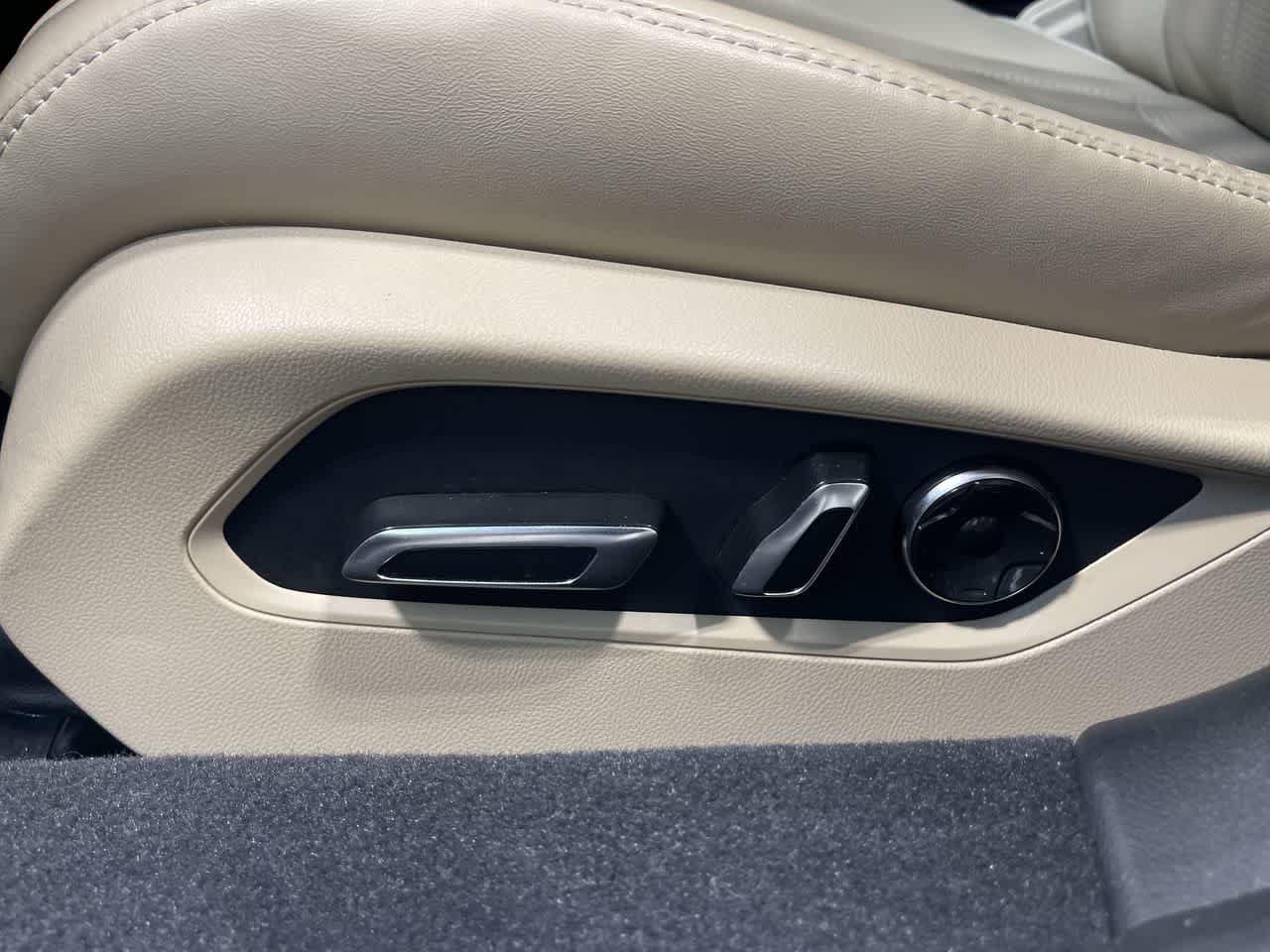2025 Acura TLX w/Technology Package