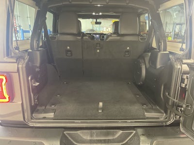 2022 Jeep Wrangler Unlimited Sahara Altitude