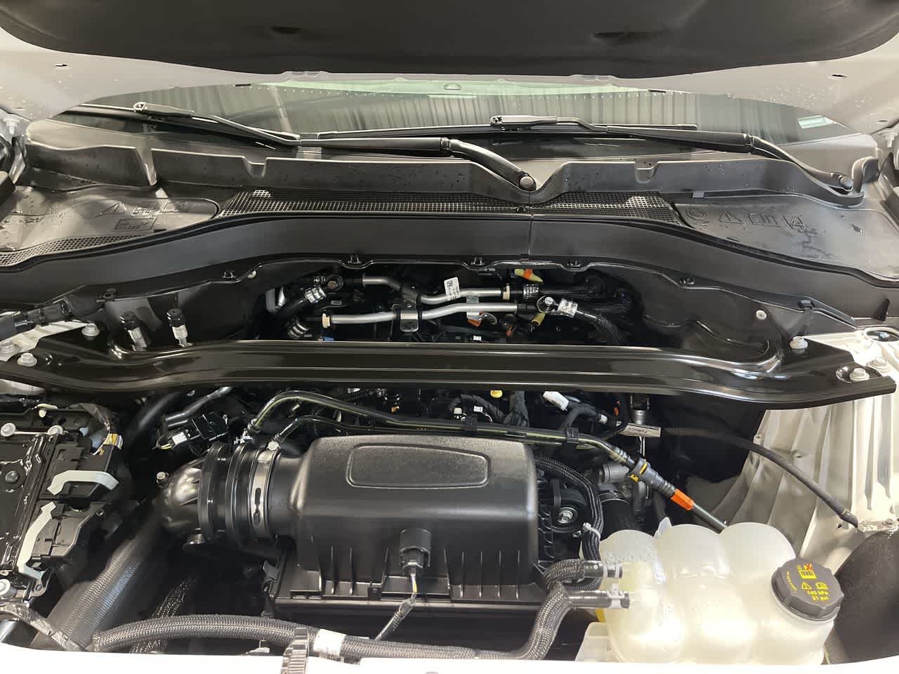 2024 Ford Explorer ST-Line