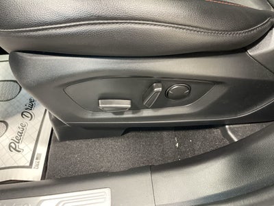 2024 Ford Explorer ST-Line