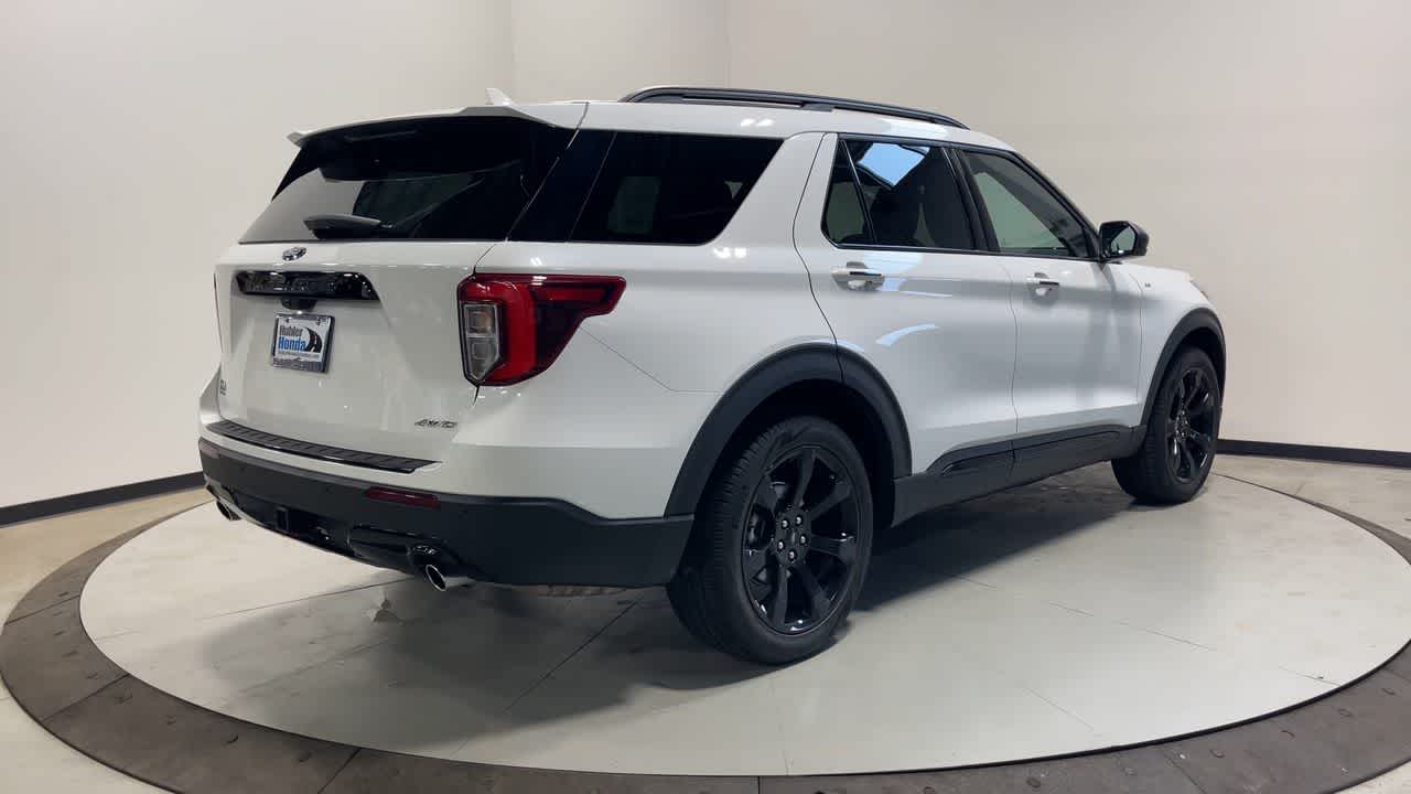 2024 Ford Explorer ST-Line