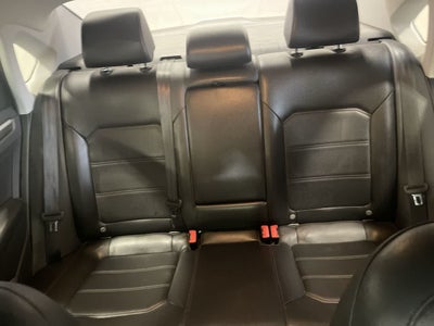 2016 Volkswagen Passat 1.8T SE