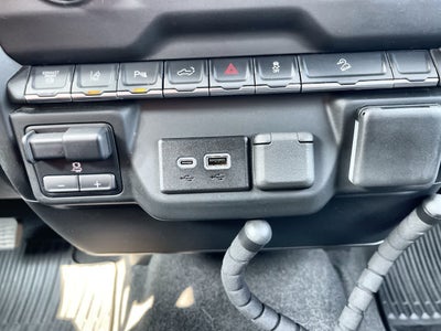2024 Chevrolet Silverado 2500HD Custom