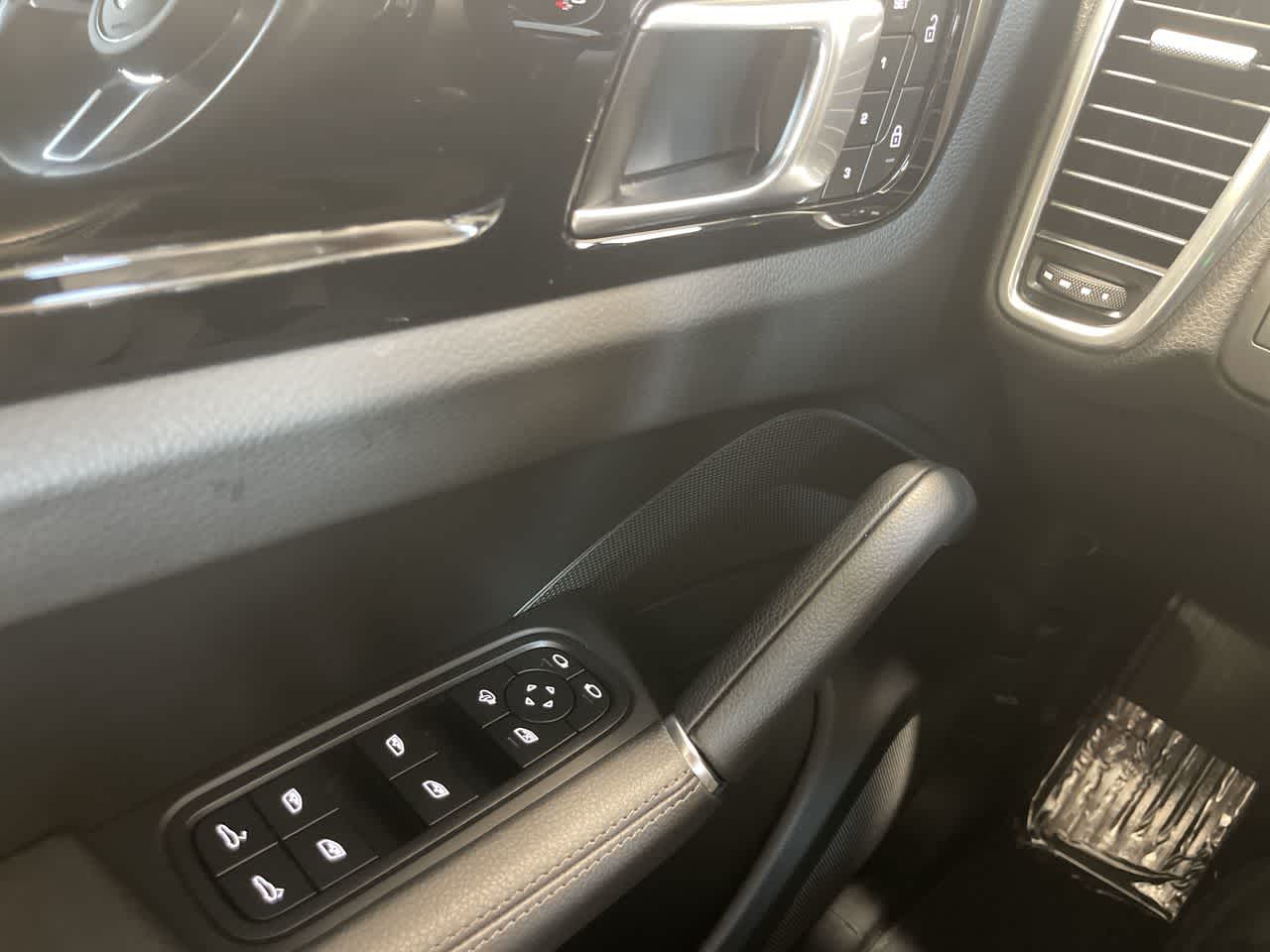 2023 Porsche Cayenne AWD