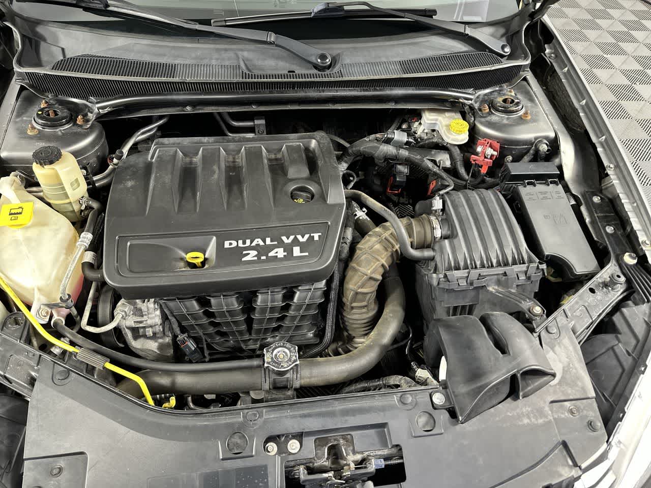 2013 Chrysler 200 Touring