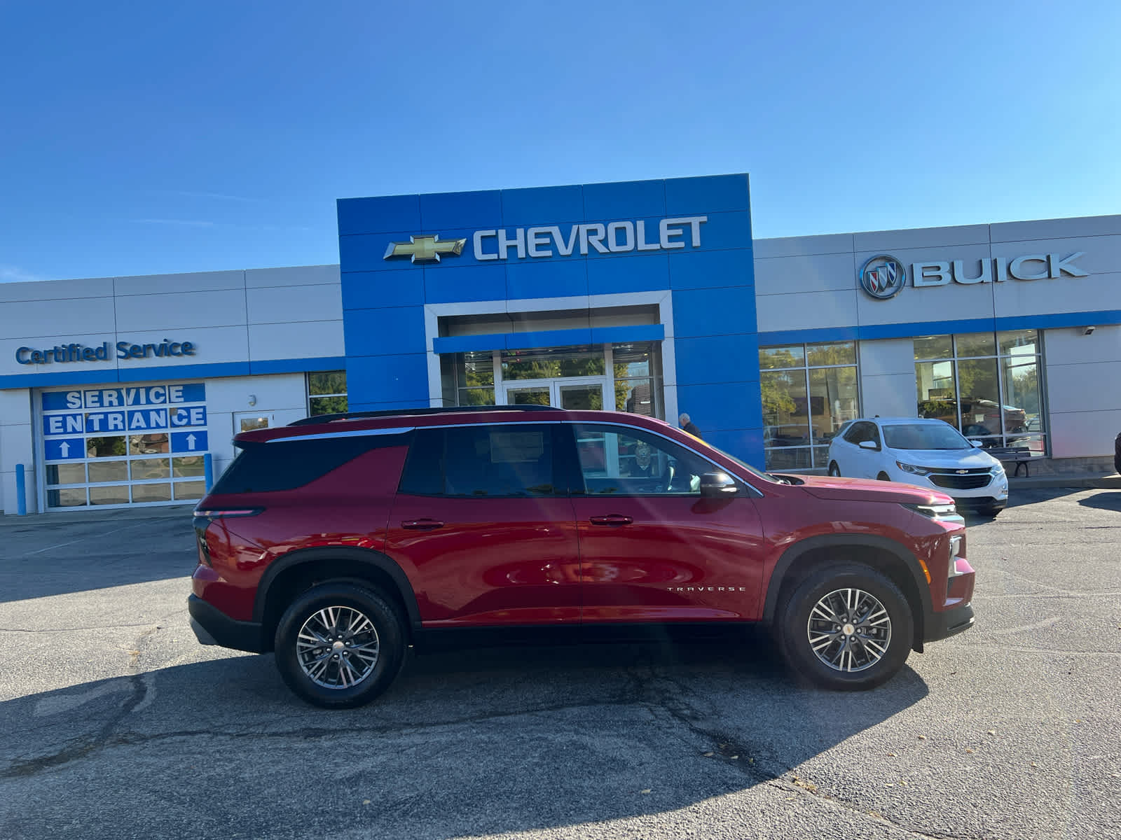 2026 Chevrolet Traverse LT