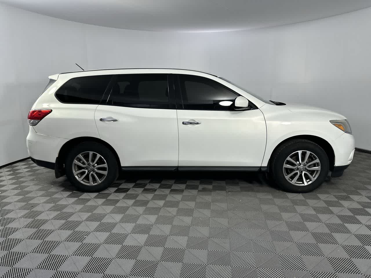 2013 Nissan Pathfinder S