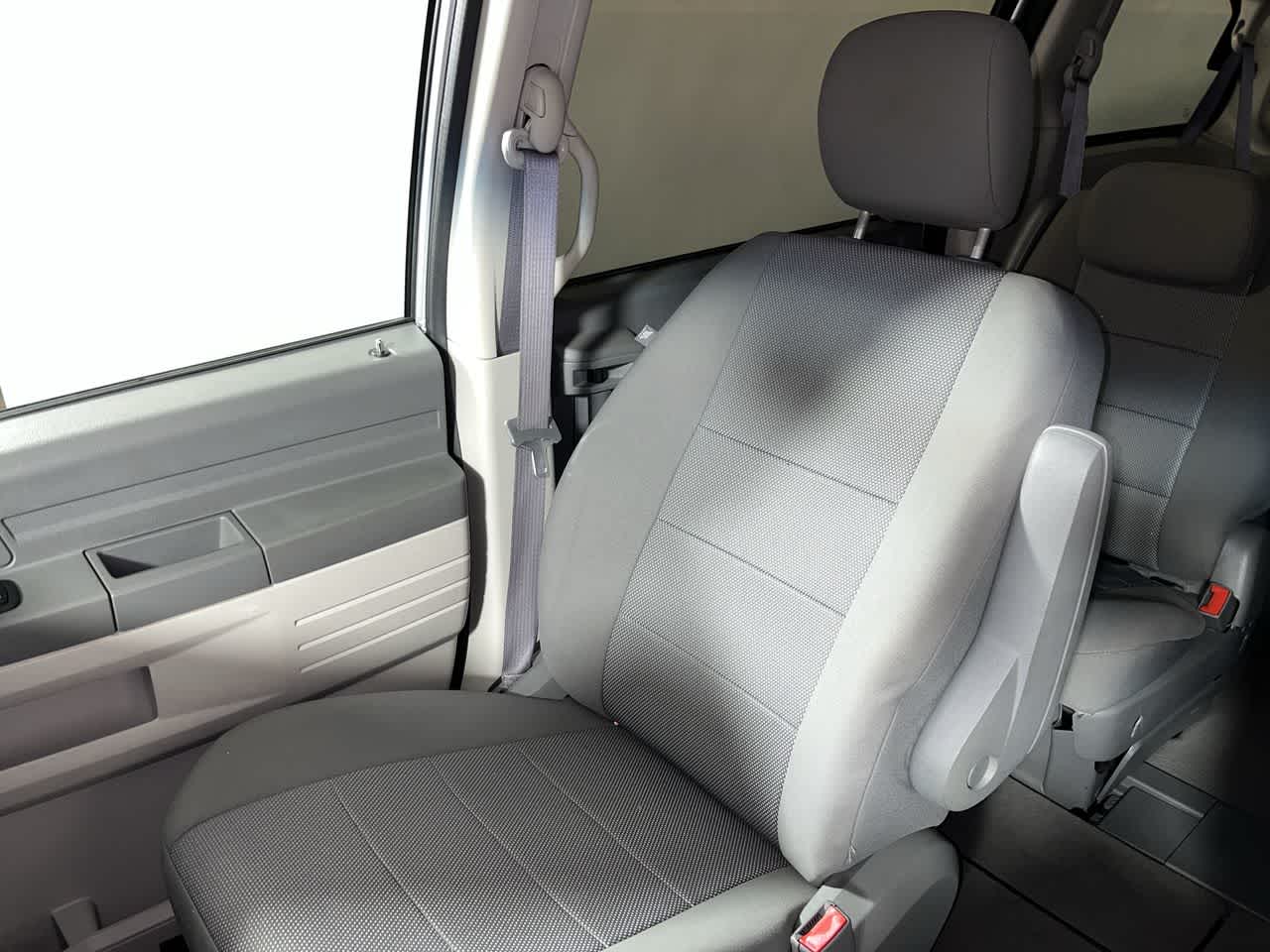 2009 Dodge Grand Caravan SE