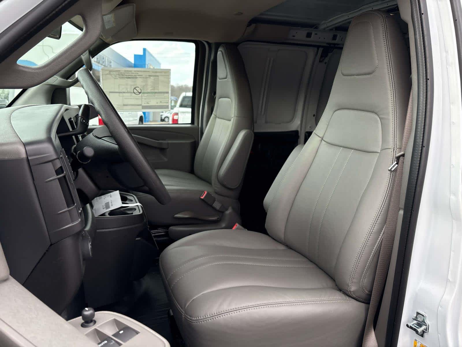 2026 Chevrolet Express Cargo Work Van - Photo 9