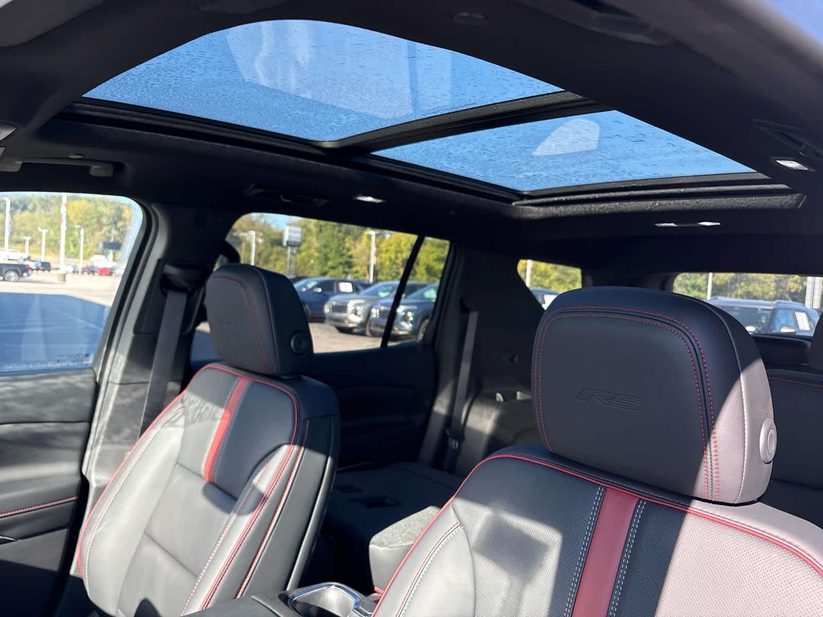 2027 Chevrolet Traverse RS
