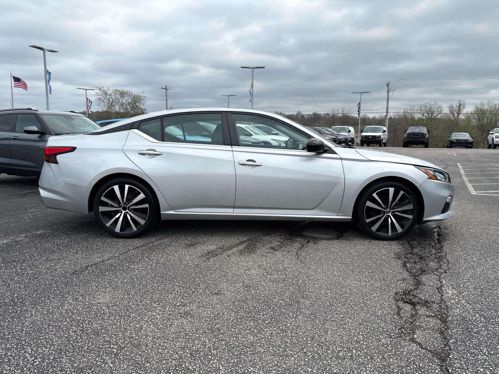 2022 Nissan Altima 2.5 SR