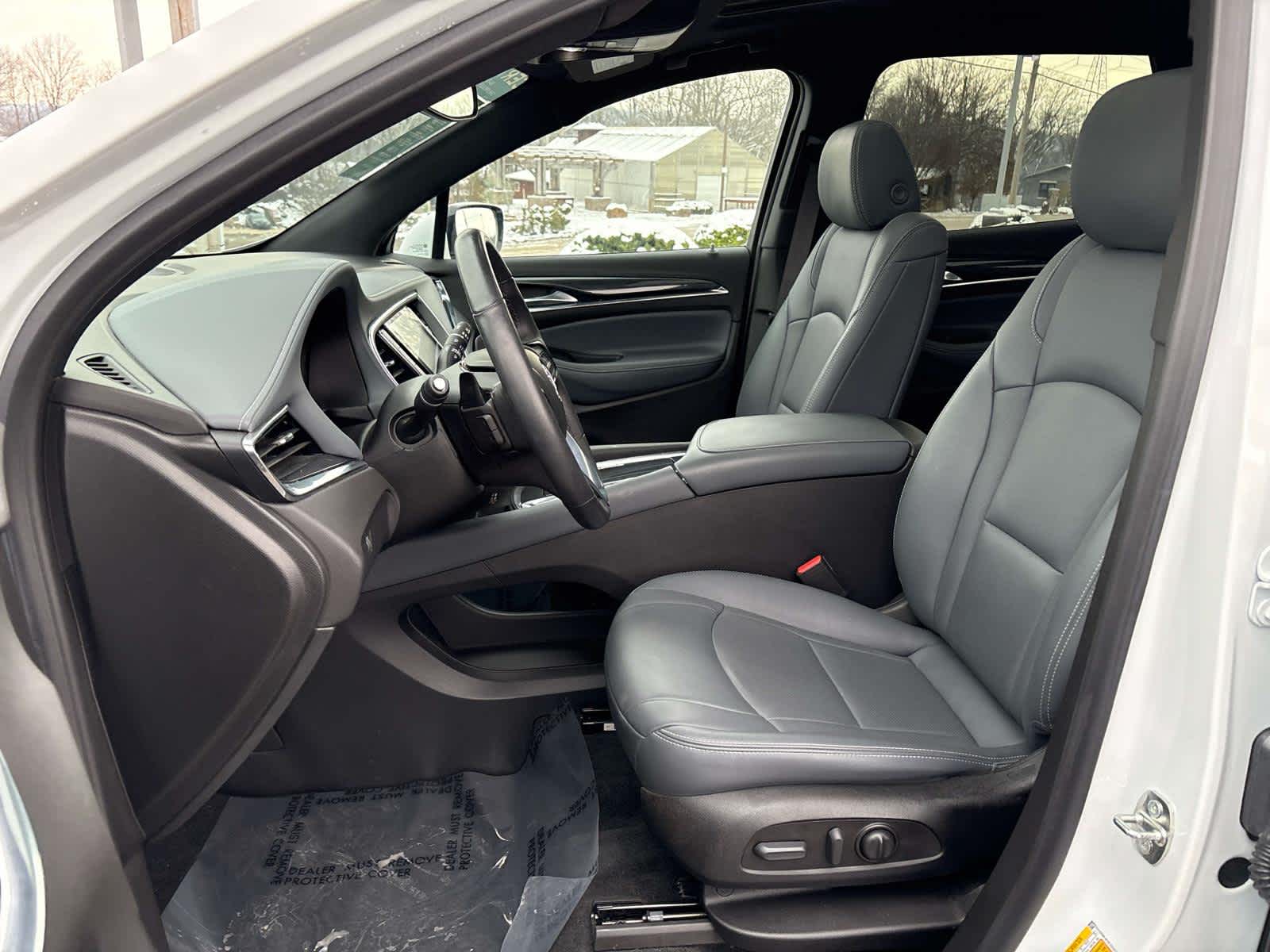 2024 Buick Enclave Essence