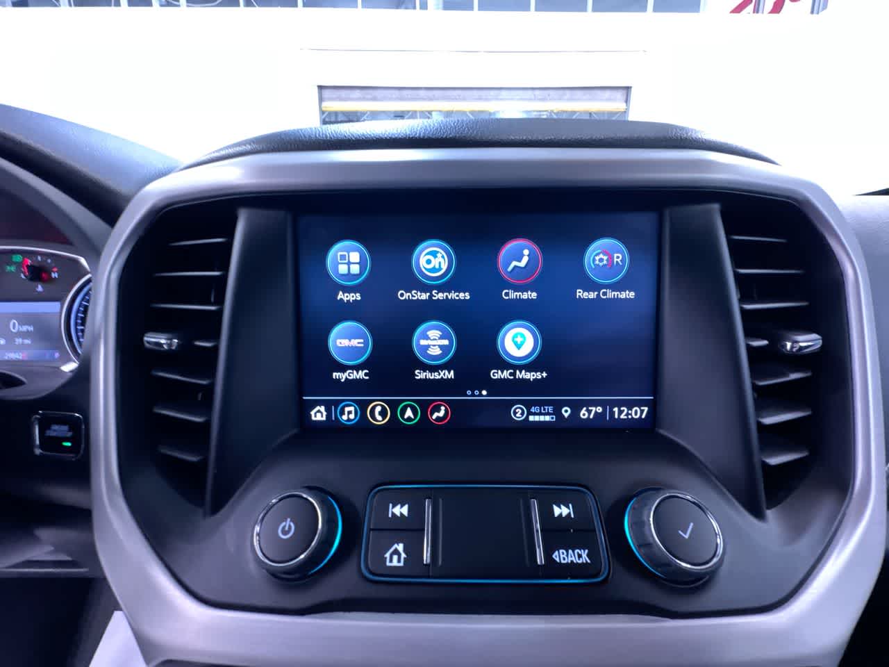 2023 GMC Acadia SLE