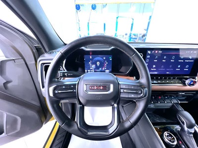 2023 GMC Canyon 4WD AT4