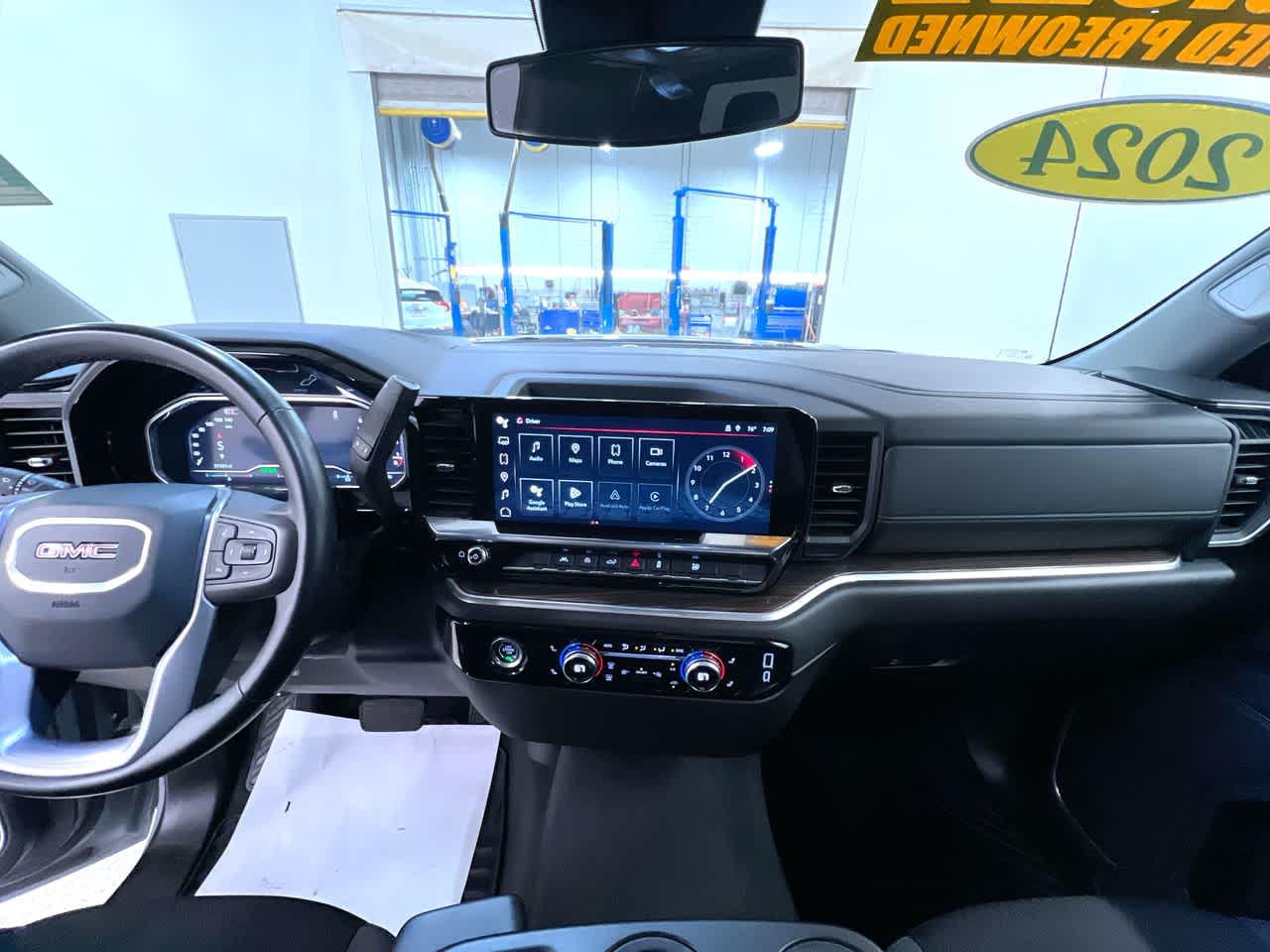 2024 GMC Sierra 1500 Elevation
