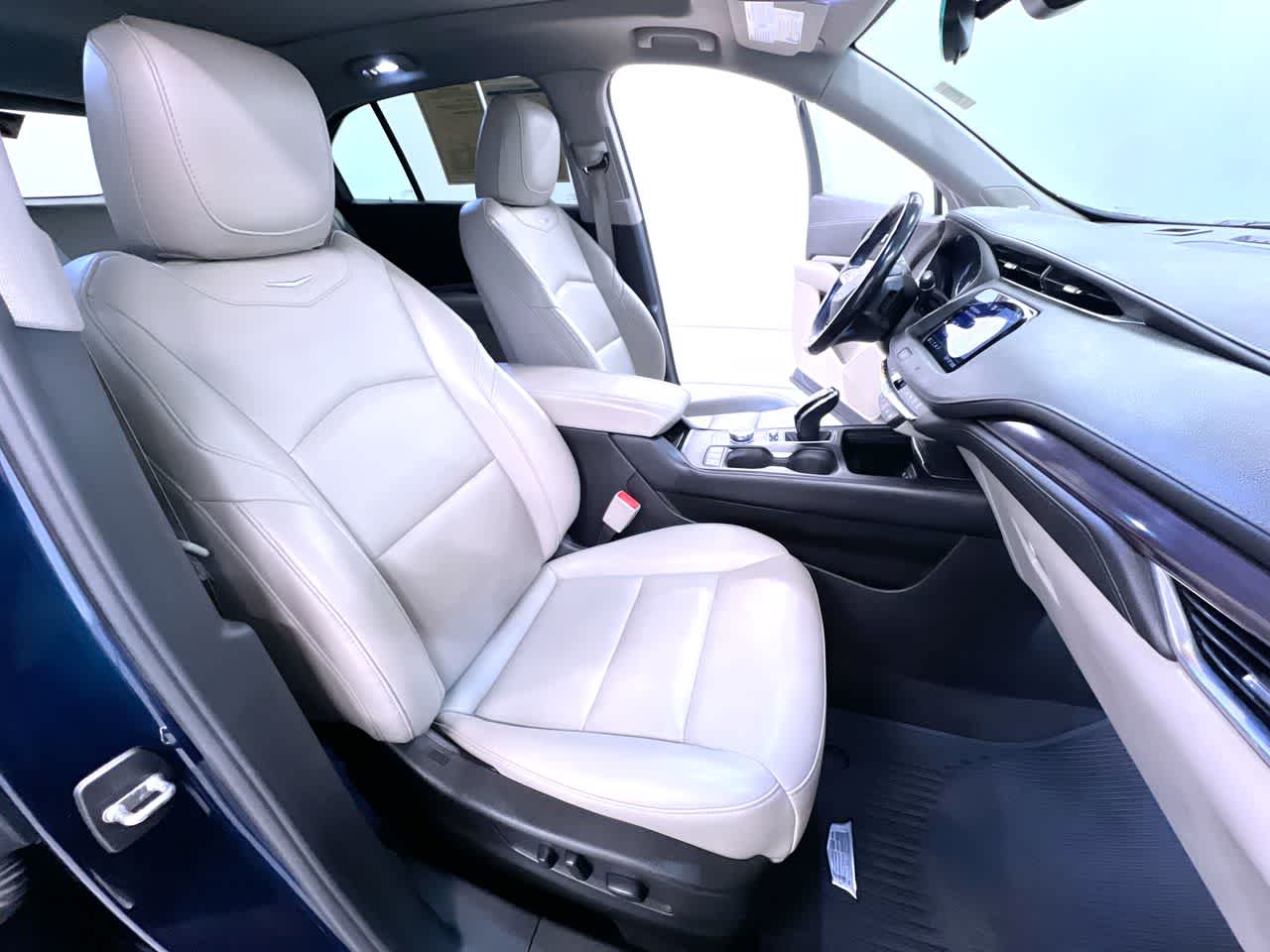 2021 Cadillac XT4 AWD Luxury