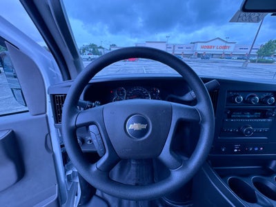 2025 Chevrolet Express Cutaway 3500 1WT