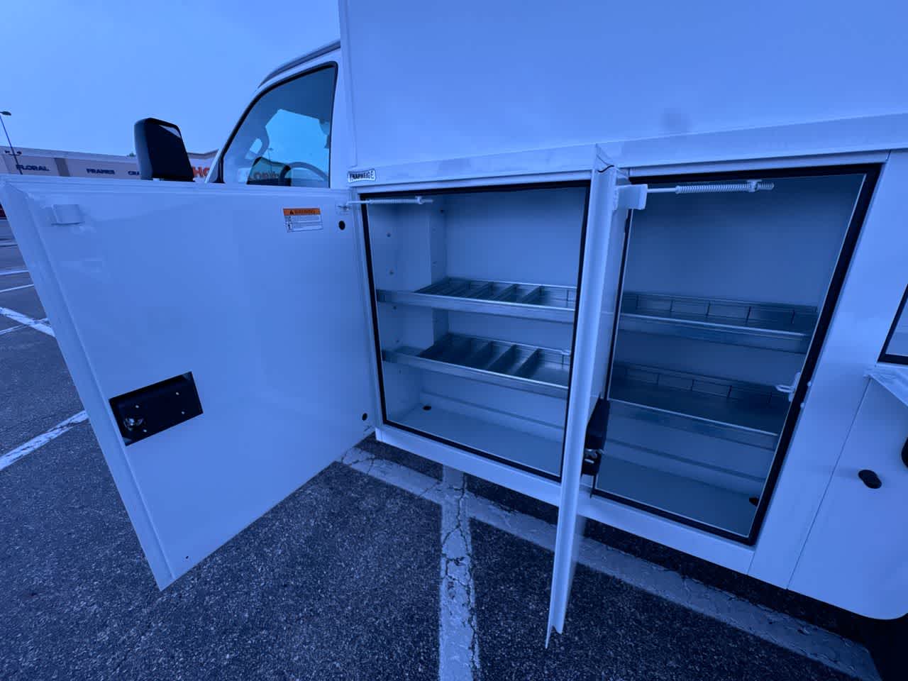 2026 Chevrolet Express Cutaway 3500 1WT