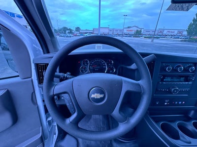 2025 Chevrolet Express Cutaway 3500 1WT