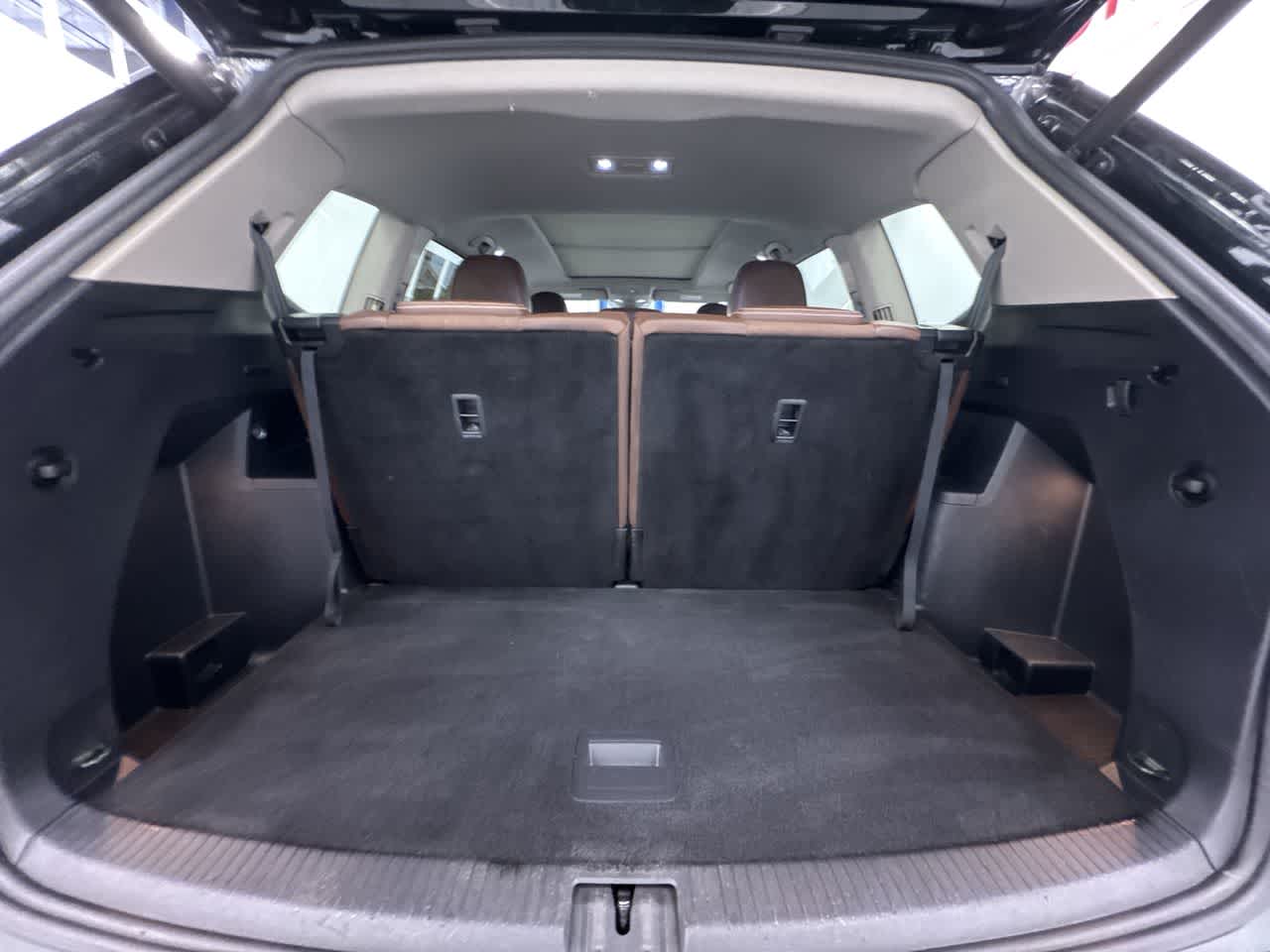 2022 Volkswagen Atlas 3.6L V6 SEL R-Line