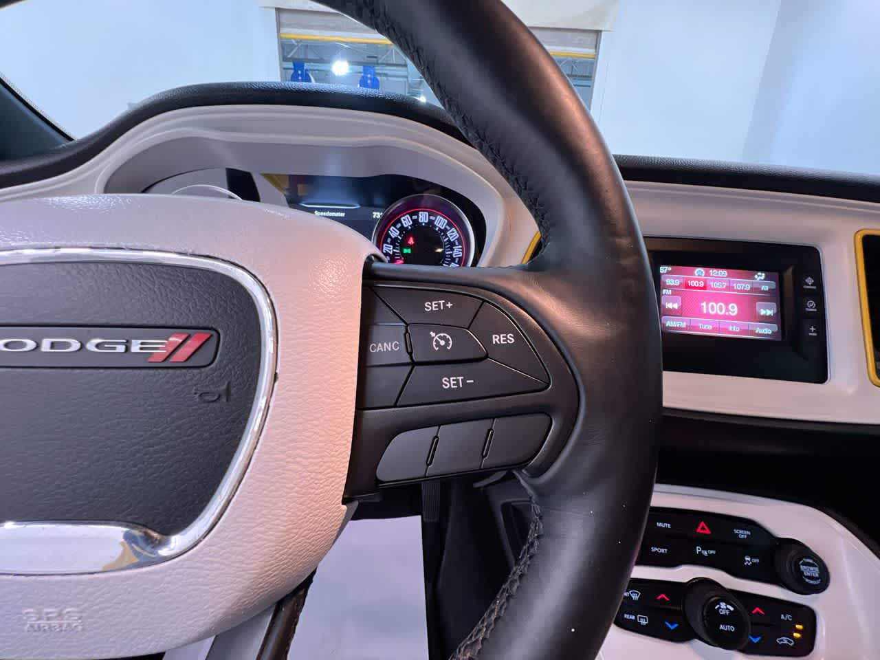 2017 Dodge Challenger SXT
