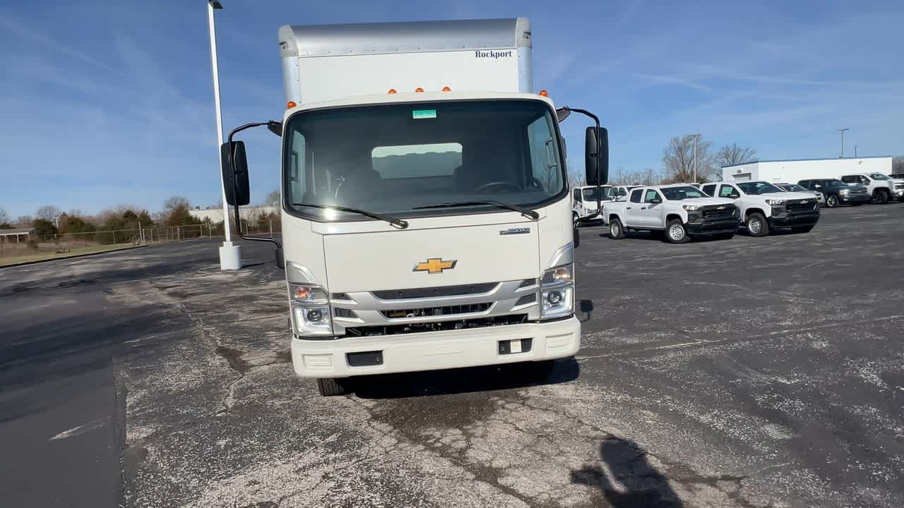 2024 Chevrolet Low Cab Forward 4500 Base