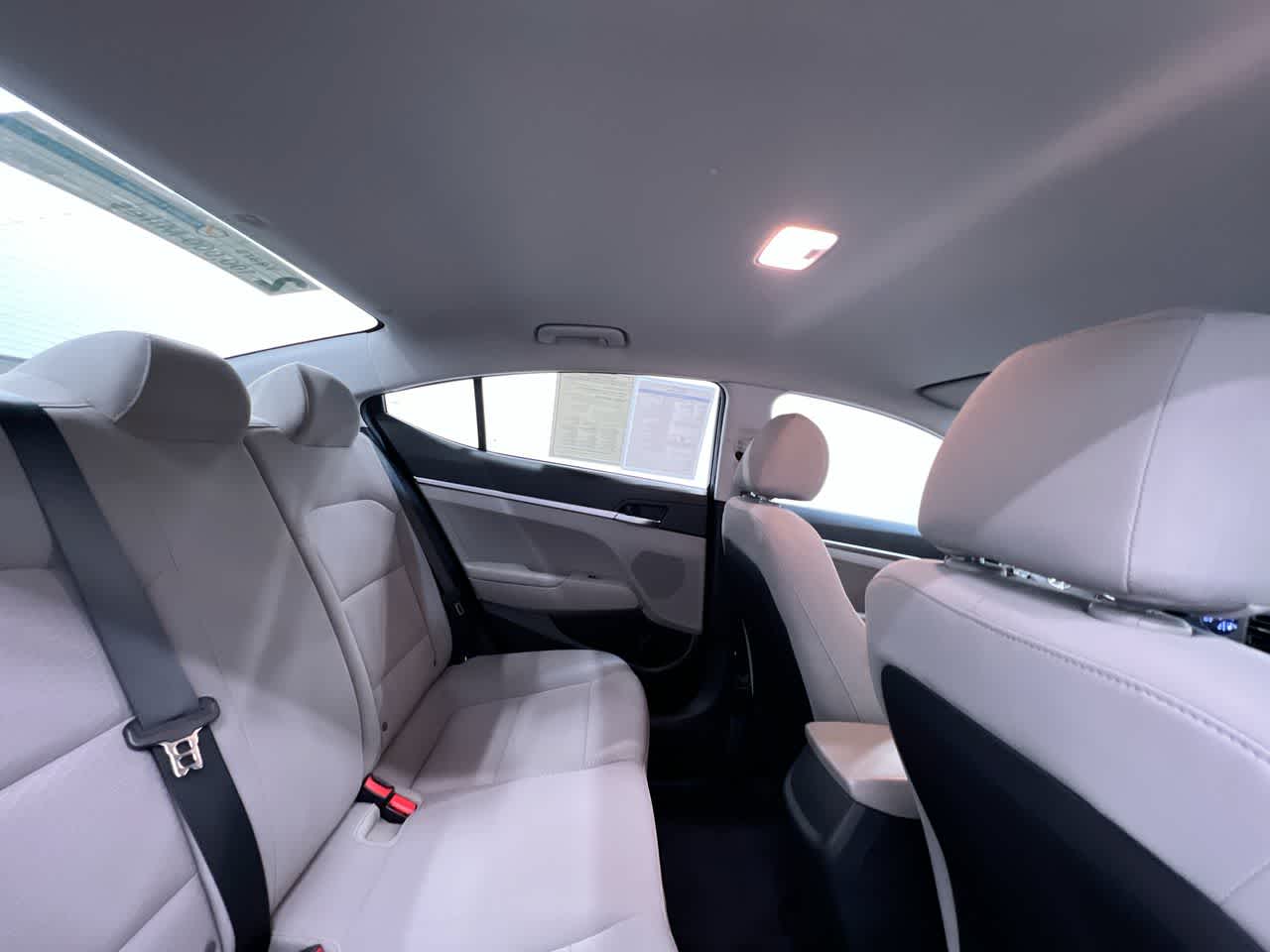 2020 Hyundai Elantra SE