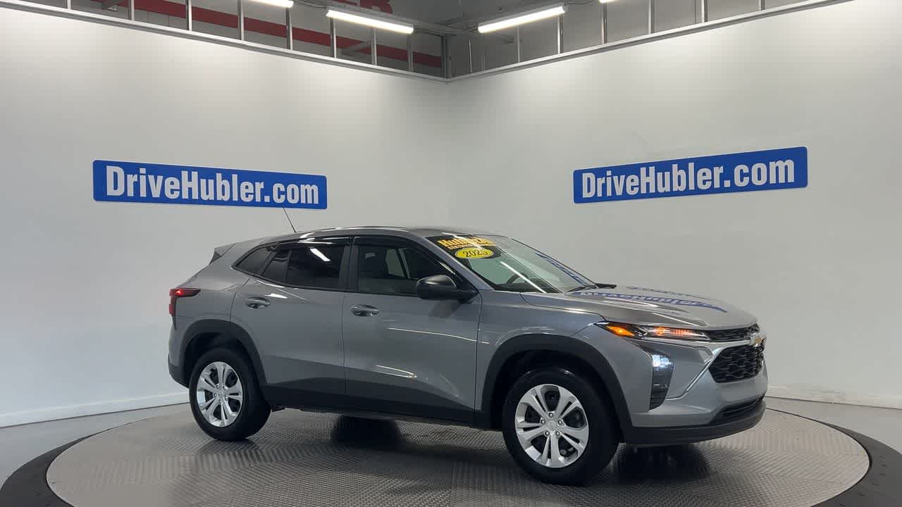 2025 Chevrolet Trax LS
