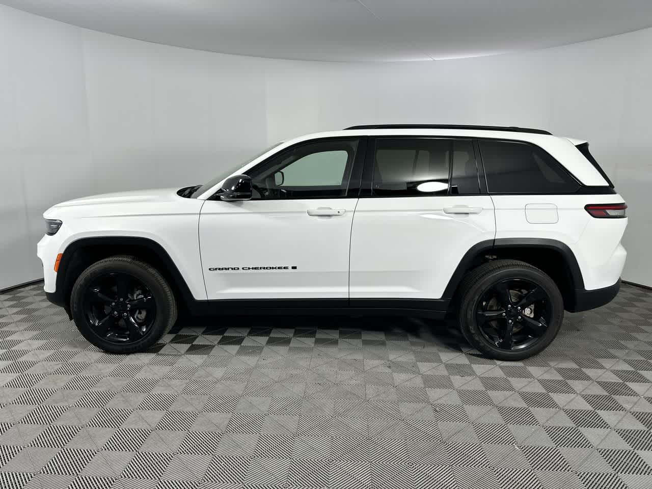 2024 Jeep Grand Cherokee Altitude X