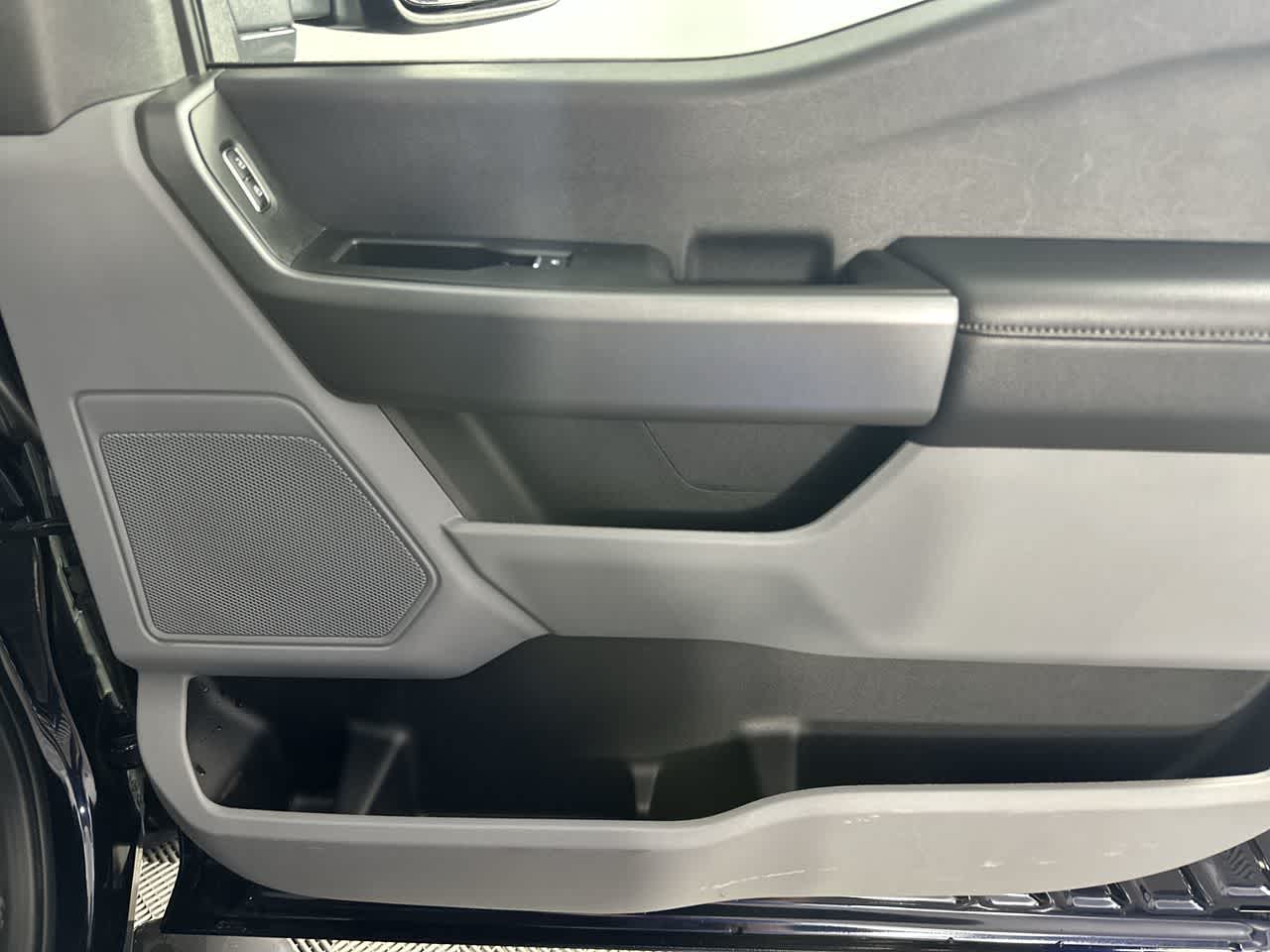 2025 Ford Super Duty F-350 DRW XL