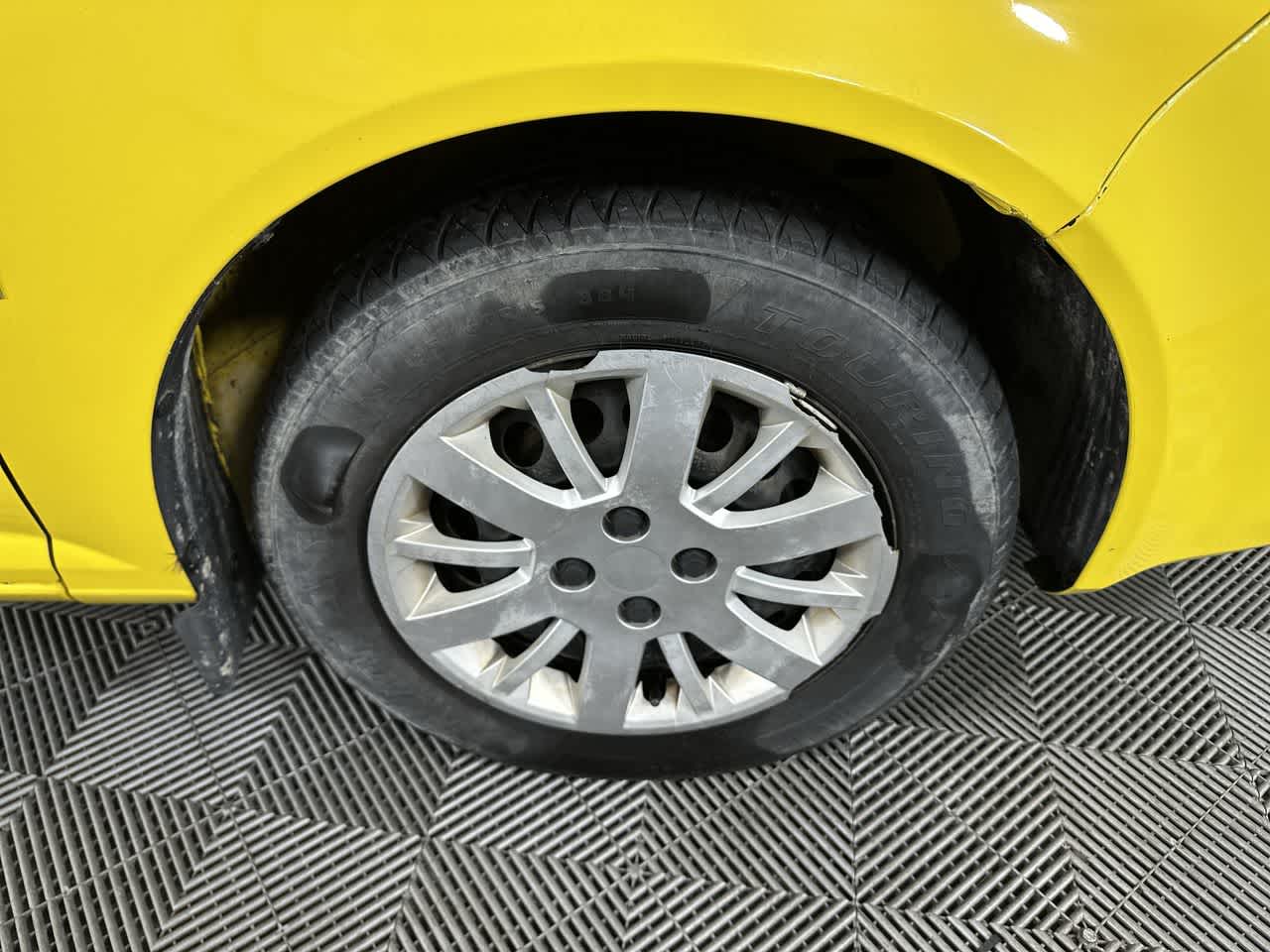 2009 Pontiac G5 Base