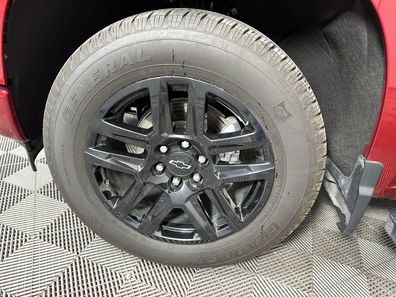 2025 Chevrolet Silverado 1500 RST