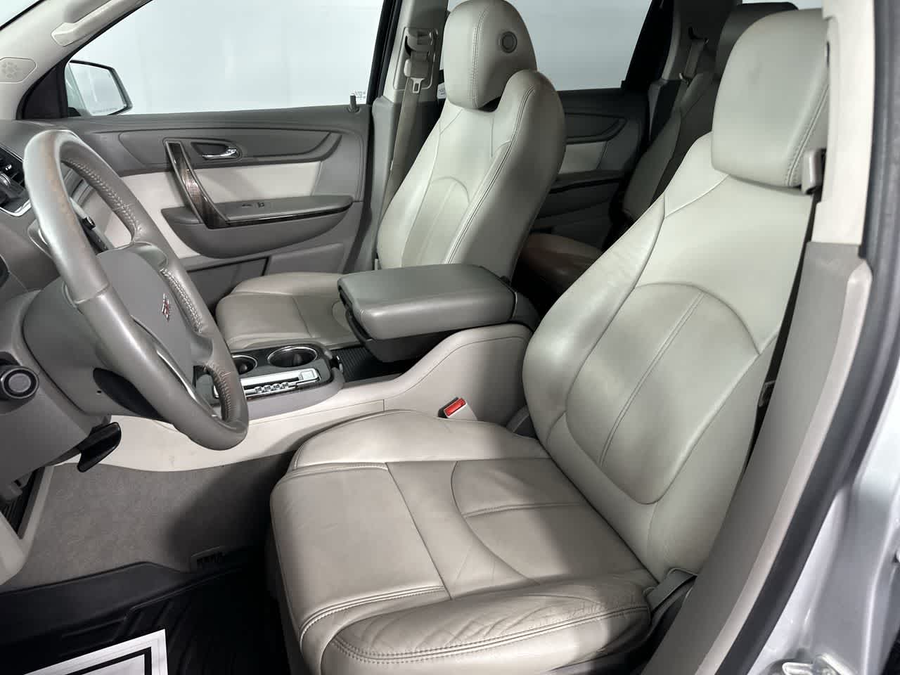 2016 GMC Acadia SLT