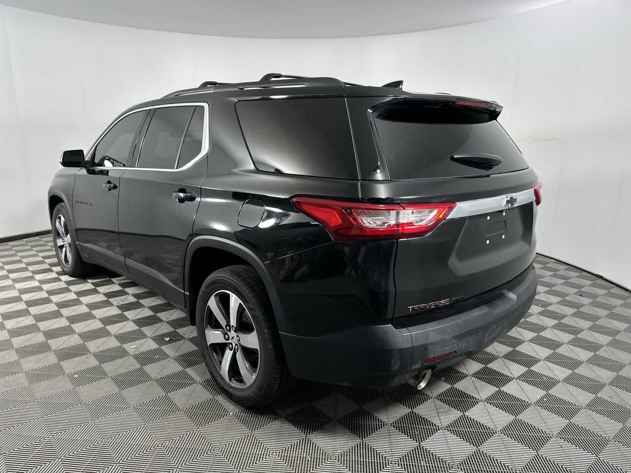 2021 Chevrolet Traverse LT Leather