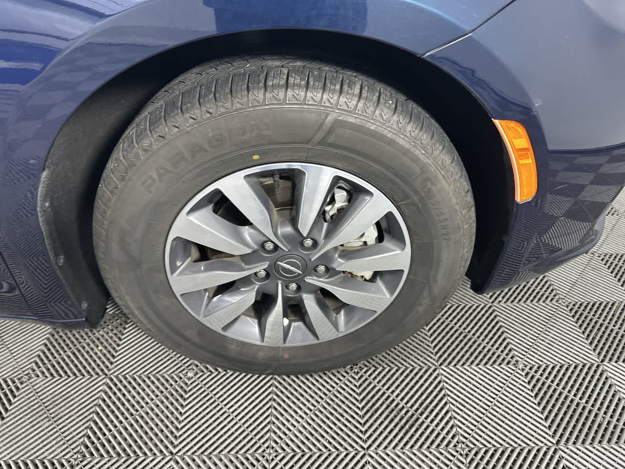 2024 Chrysler Pacifica Hybrid Select