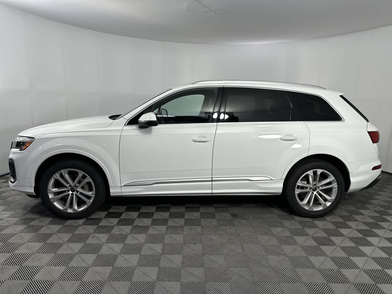 2025 Audi Q7 QUATTRO PR
