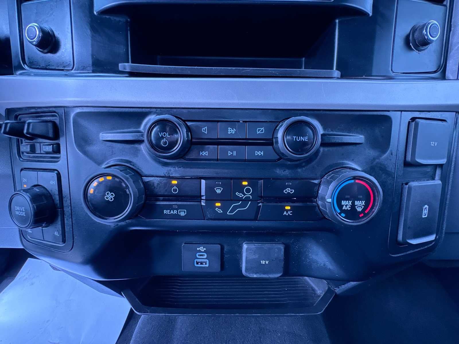 2024 Ford Super Duty F-250 Pickup XL