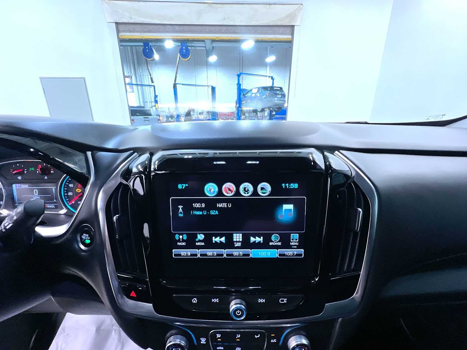 2018 Chevrolet Traverse LT Cloth