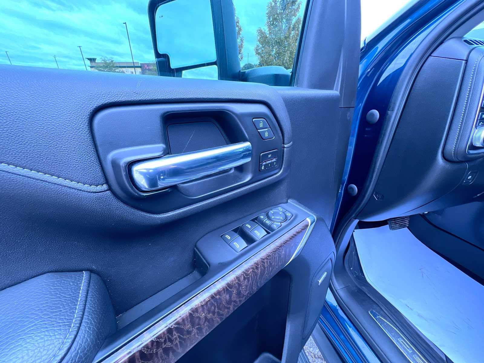 2023 GMC Sierra 2500HD Denali