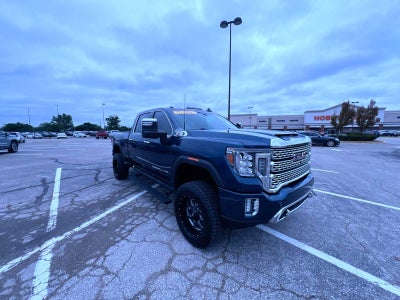 2023 GMC Sierra 2500HD Denali